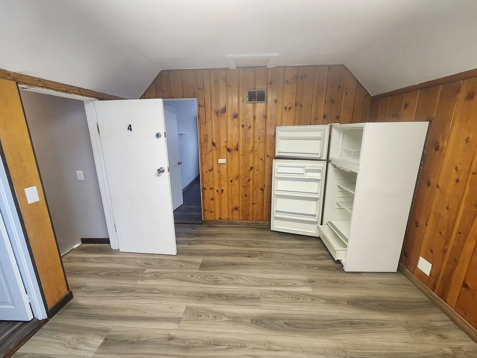 1 bed, 329 sqft, $950 — Photo 3