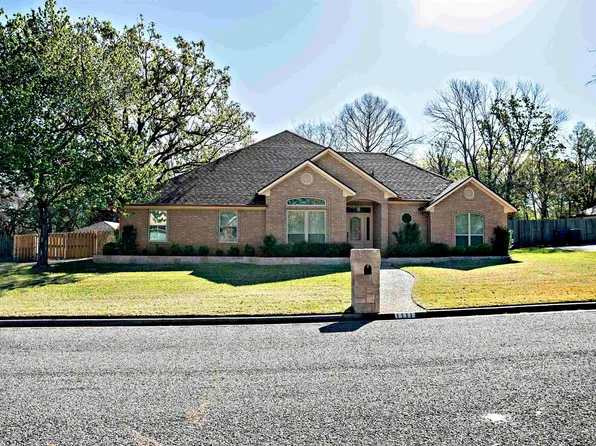 111 Lonnie Dr, Athens, TX 75751