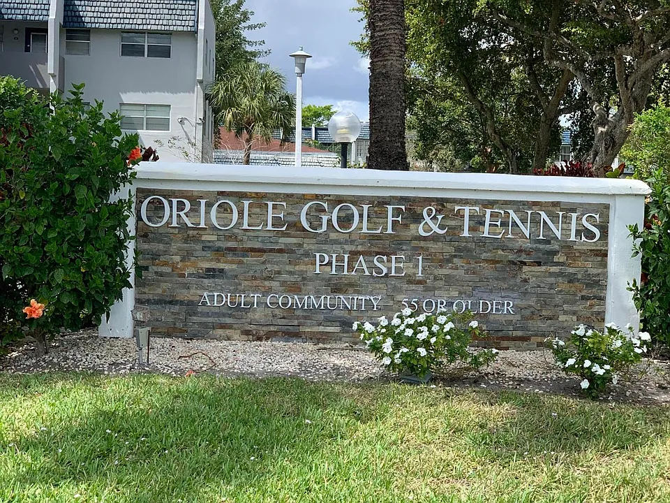 7887 Golf Circle Dr #212
