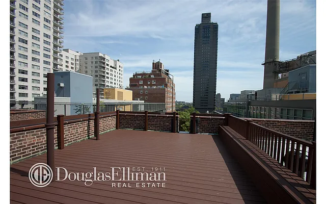 Rented by Douglas Elliman | media 24