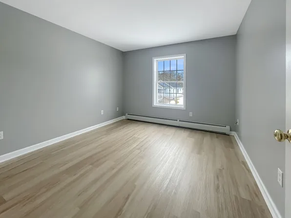 39 Rest View Ln #A, Wells, ME 04090