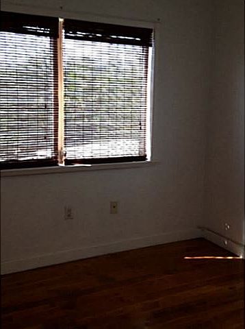 2nd image of 221 Calabria Ave