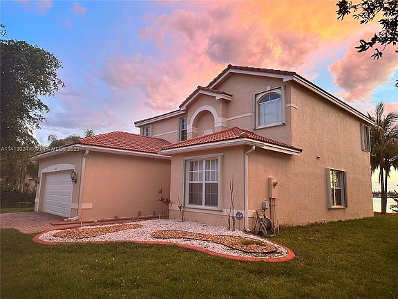 4th image of 4812 SW 173rd Ave