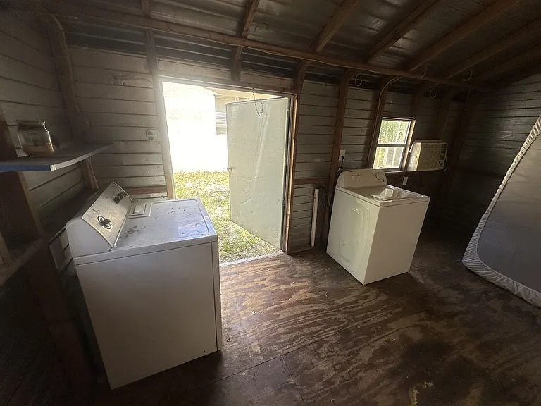 721 W Socrum Loop Rd — Photo 8