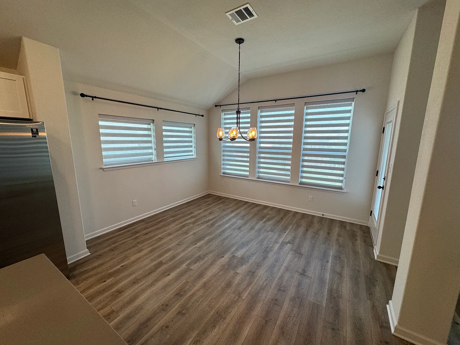 ~ X - Olympic Lane 1136 -- James - 1 — Photo 4