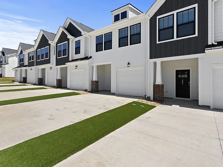Northside Townhomes — Photo 41