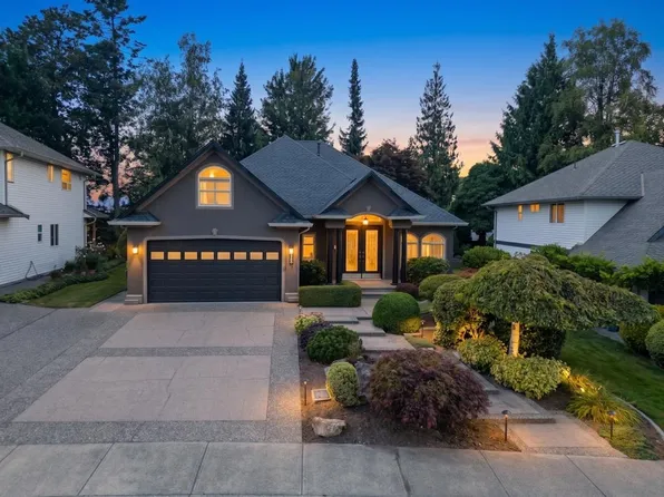 4225 Goodchild St, Abbotsford, BC V3G 1L5