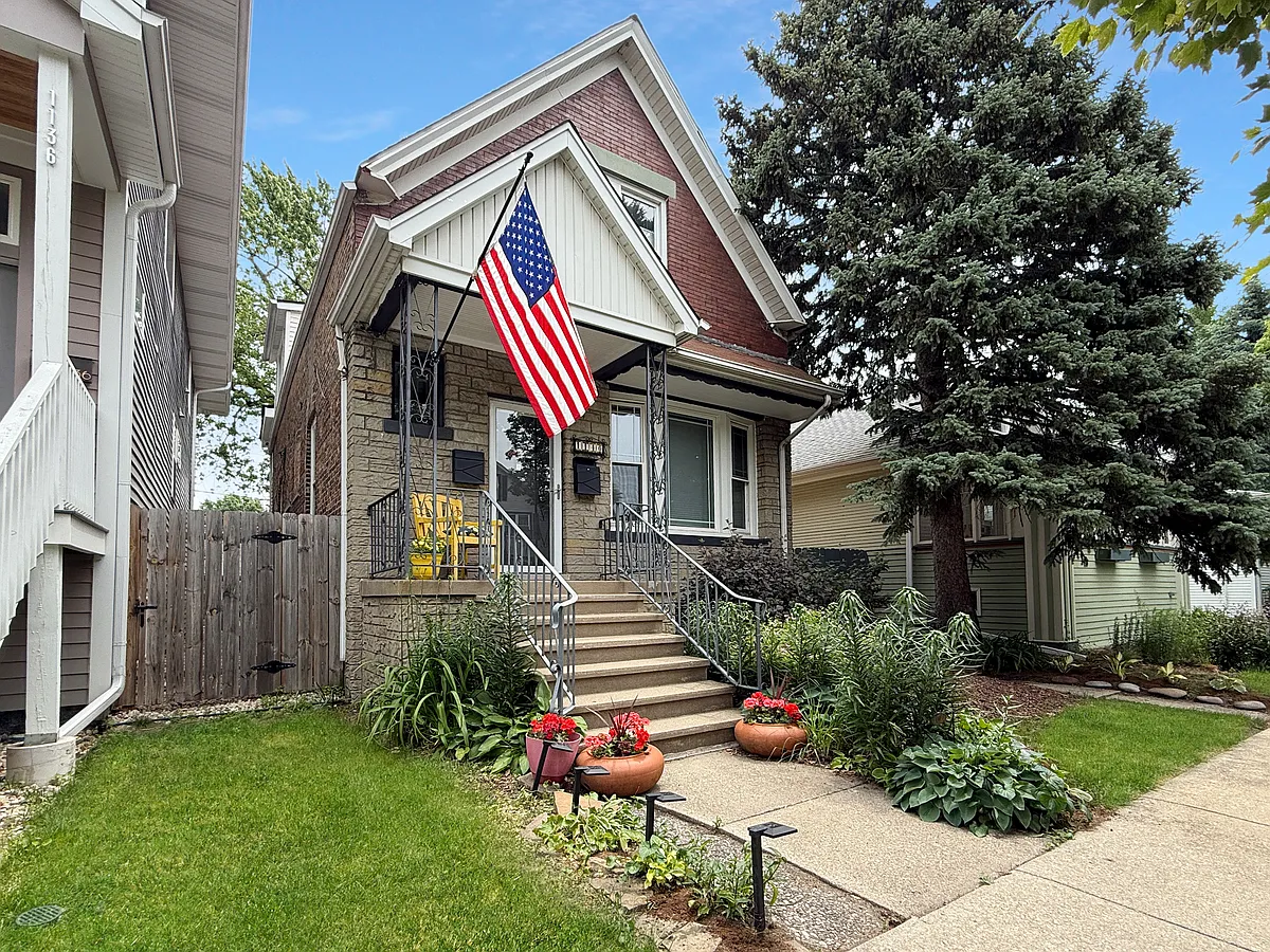 Building Photo - 1140 S Harvey Ave