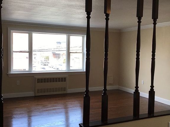 3rd image of 4724 Avenue N