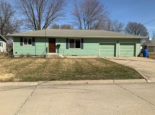 704 W Monroe St, Jefferson, IA 50129