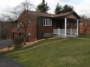 6909 Spruce St, Finleyville, PA