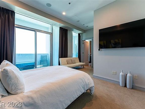 2nd image of 2700 Las Vegas Blvd S Unit 4201