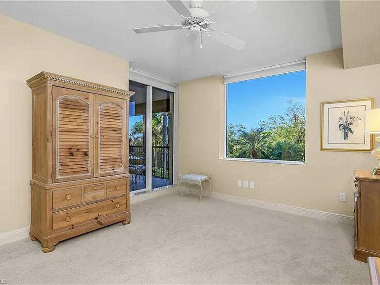 7225 Pelican Bay Blvd #204 — Photo 22