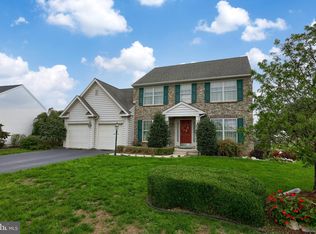 304 Willow Dell Ln, Leola, PA 17540