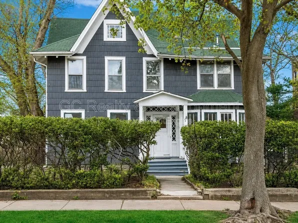 78 Pine Ave Unit 2, Riverside, IL 60546