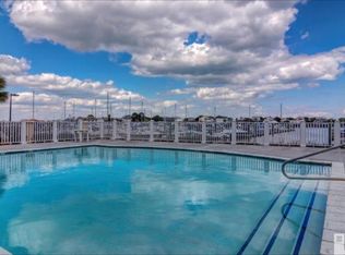 208 Silver Sloop Way, Carolina Beach, NC 28428