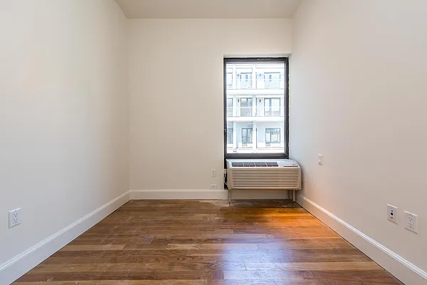 Rented by Nooklyn NYC LLC | media 60