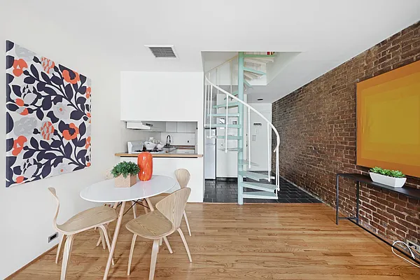 Sold by Compass | media 3