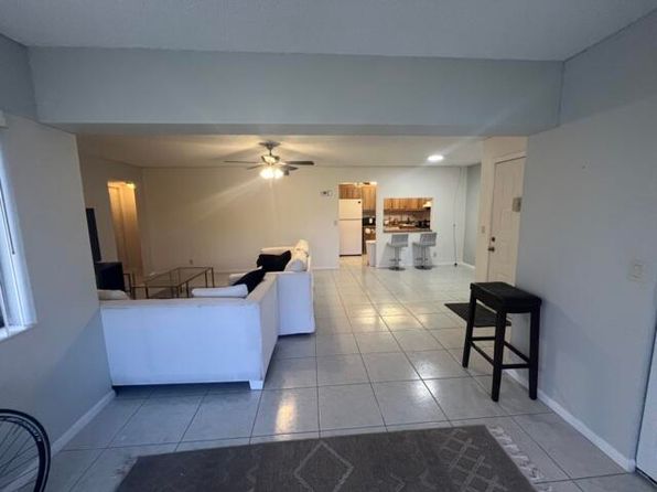 504 Shady Pine Way APT A2