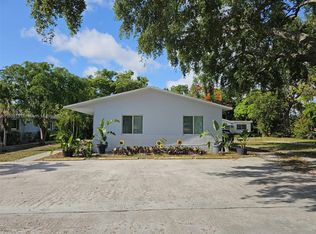 237 SW 4th St, Dania, FL 33004