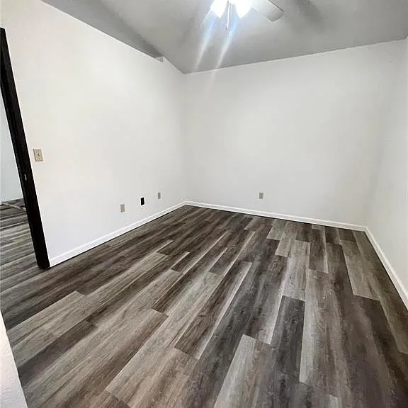 128 Ashley Dr — Photo 9