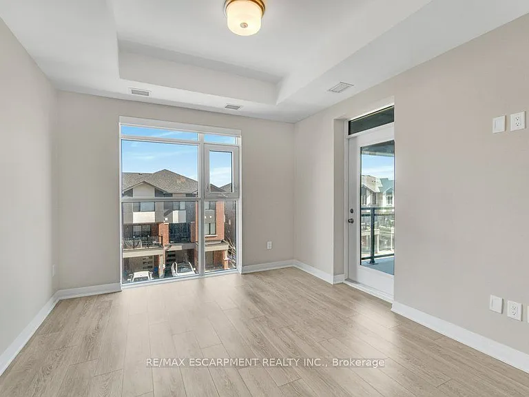 480 Gordon Krantz Ave #303 — Photo 15