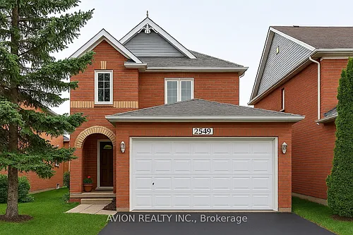 2549 Strathmore Cres Photo 1
