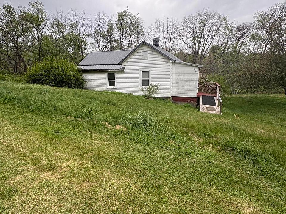 1st image of 107 Phillips St