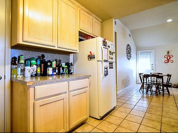 4th image of 1429 Western Oaks Ct #A
