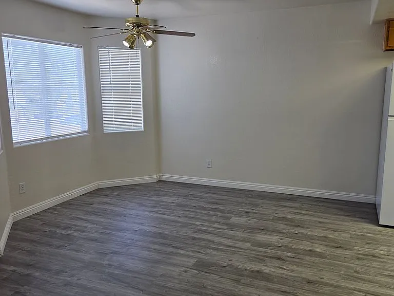 6553 McRae Ave — Photo 8