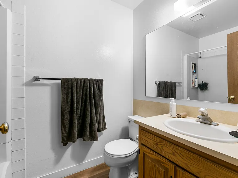 442 N 500 E #9 — Photo 3