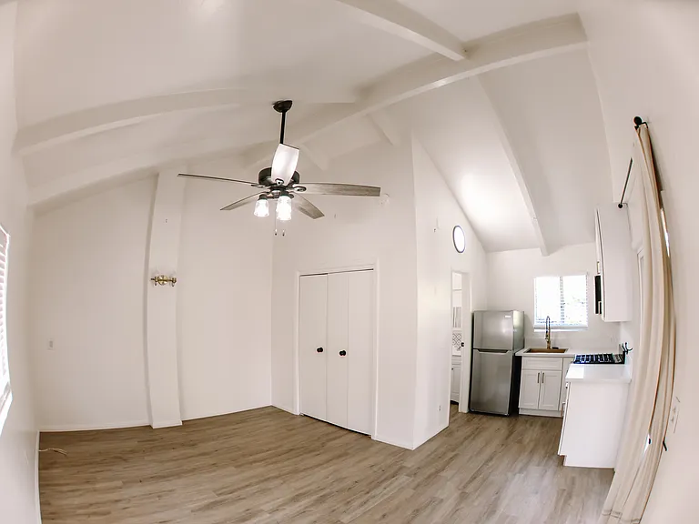 31462 La Matanza St #B — Photo 10