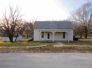 406 Hardesty St, Camden Point, MO 64018