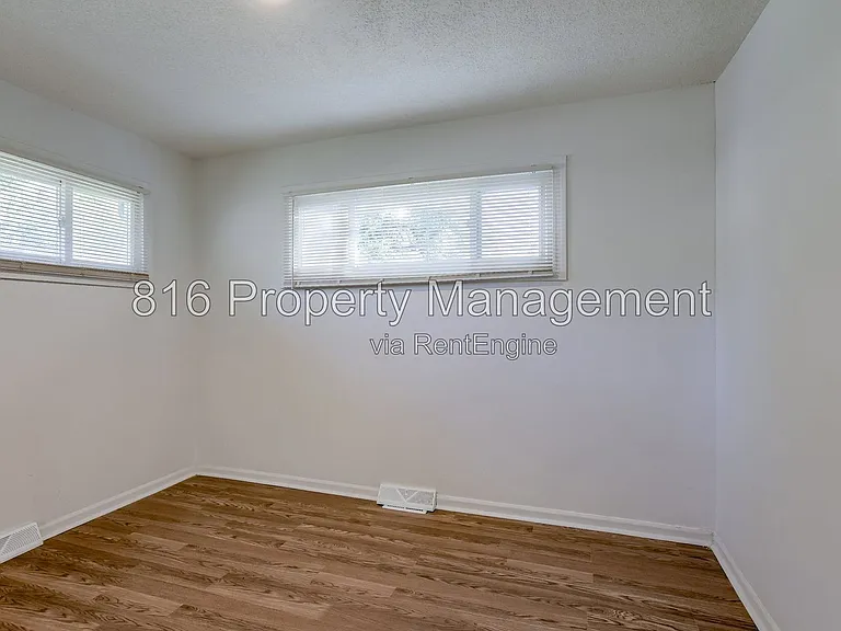 8701 E 114th St — Photo 16