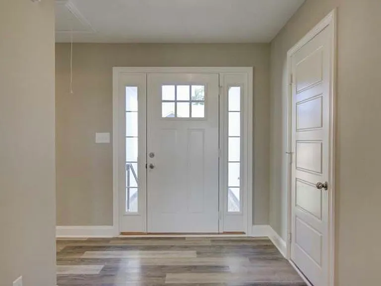 Cardinal Creek Dr — Photo 4