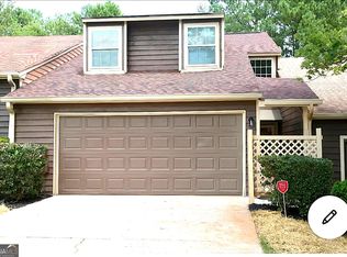 1552 Burnstone Dr, Stone Mountain, GA