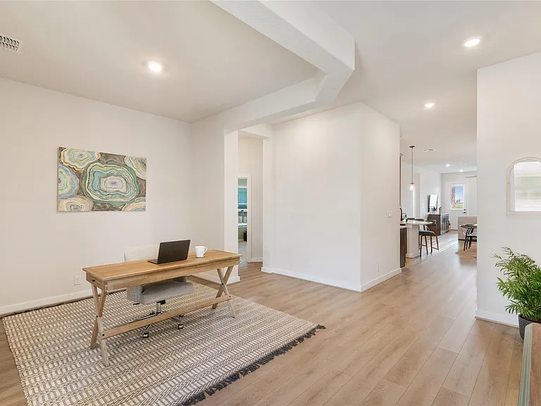 128 Radnor Rd — Photo 33