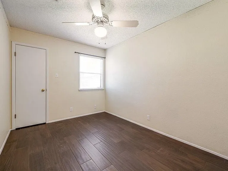 13204 Rampart St — Photo 19