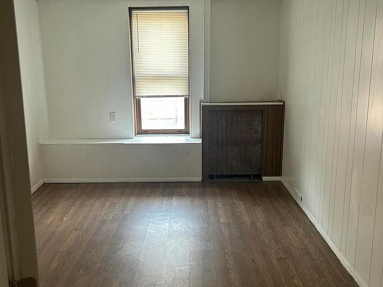 300 Ontario St #2 — Photo 9