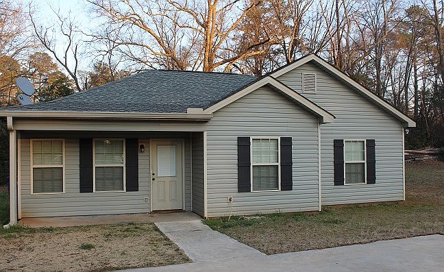 1st image of 154 Wedgewood Court