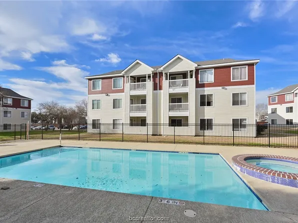 525 Sw Pkwy #303, College Station, TX 77840