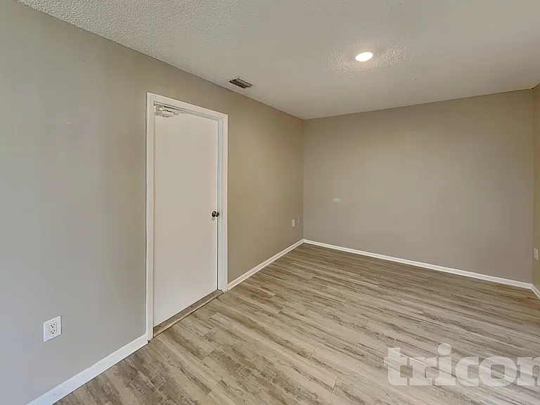 3352 Merchant Ter — Photo 5