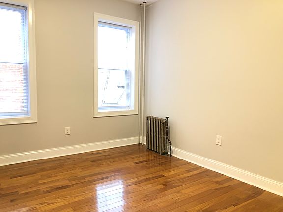 4th image of 500 Baldwin Ave #31E