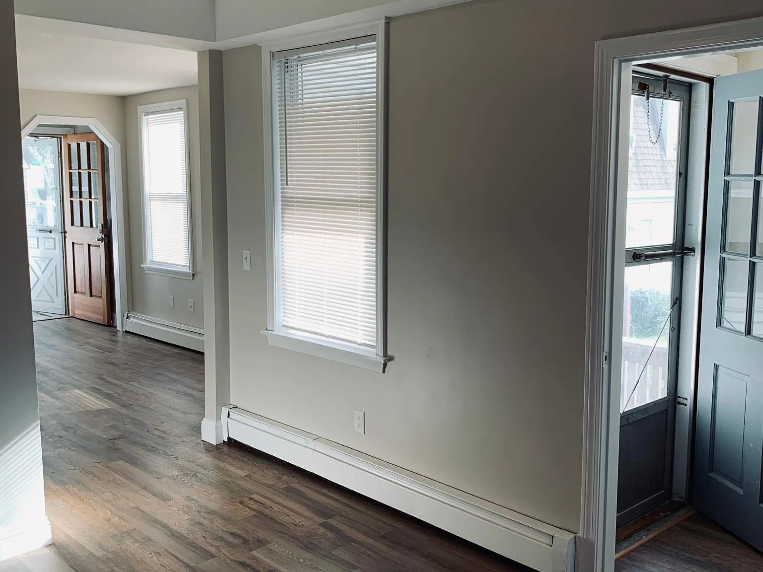 4 bed, 1622 sqft, $3,700 — Photo 3