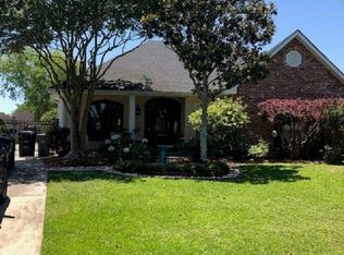18466 Lake Myrtle Dr, Baton Rouge, LA 70817
