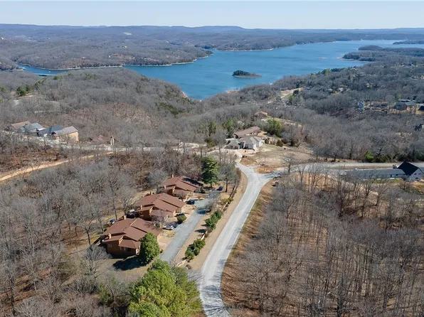 9035 N Park Rd, Rogers, AR 72756