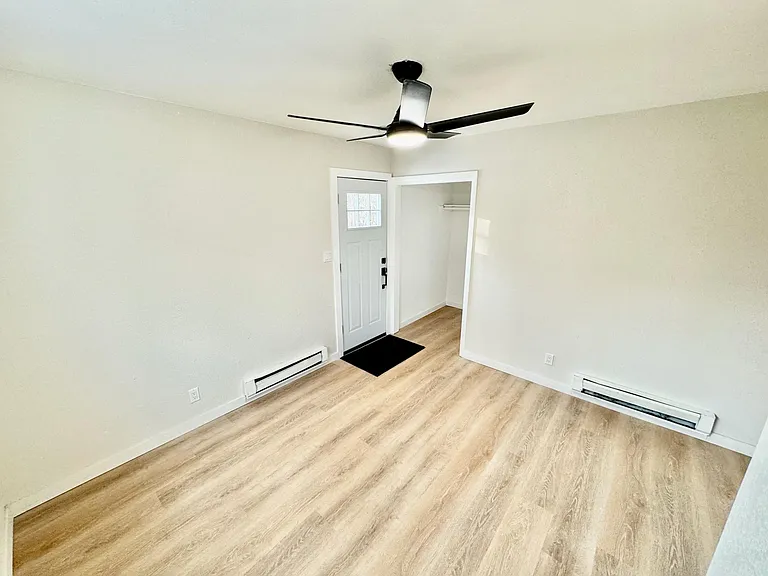935 S Sheridan Blvd — Photo 12