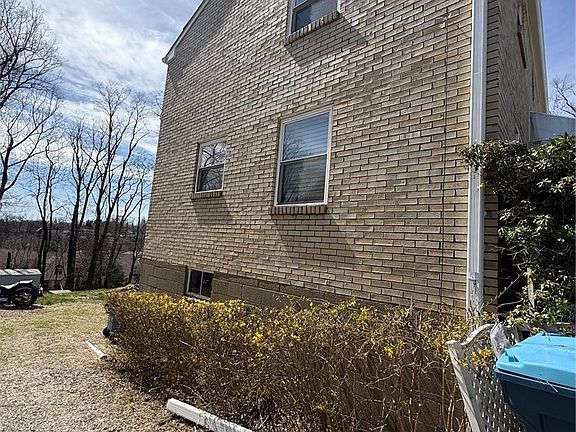 5th image of 274 Pheasant Dr