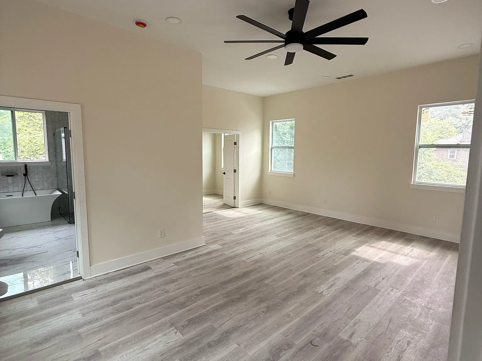 3 bed, 2991 sqft, $3,500 — Photo 2