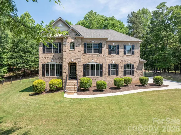 227 Bay Shore Dr, Belmont, NC 28012